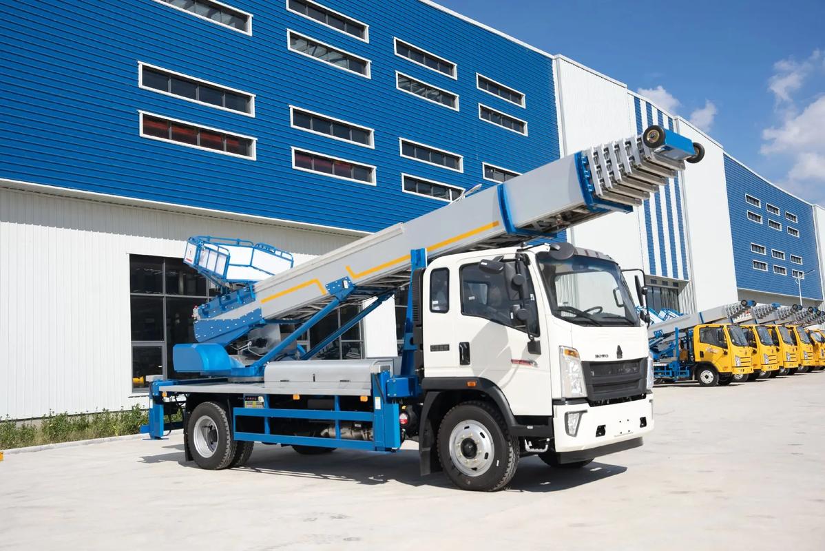 定南县出租云梯车高空作业车 建筑垃圾搬运